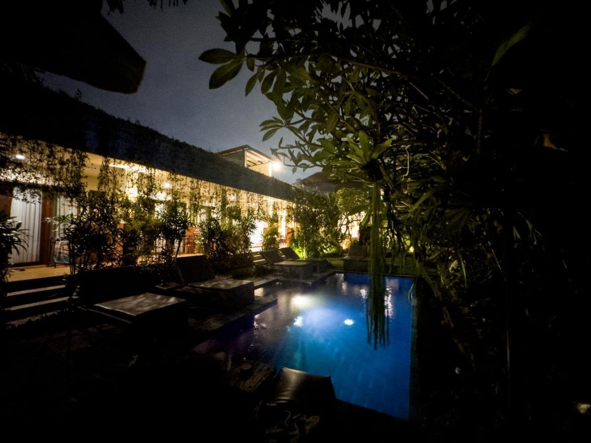 Gong Vanka Guest House Canggu Exterior photo
