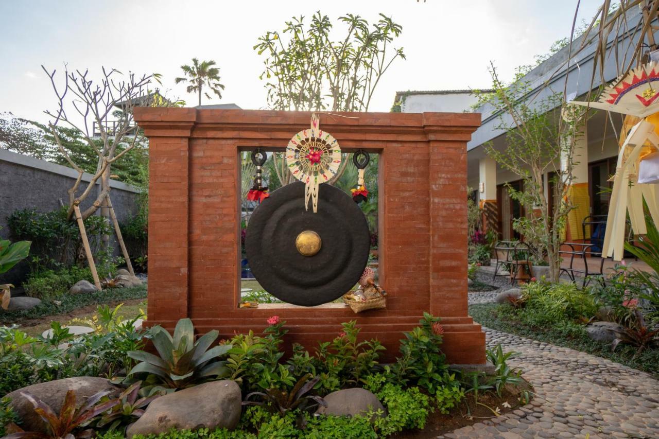 Gong Vanka Guest House Canggu Exterior photo