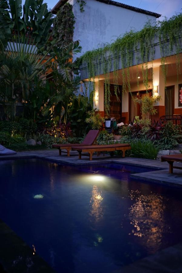 Gong Vanka Guest House Canggu Exterior photo