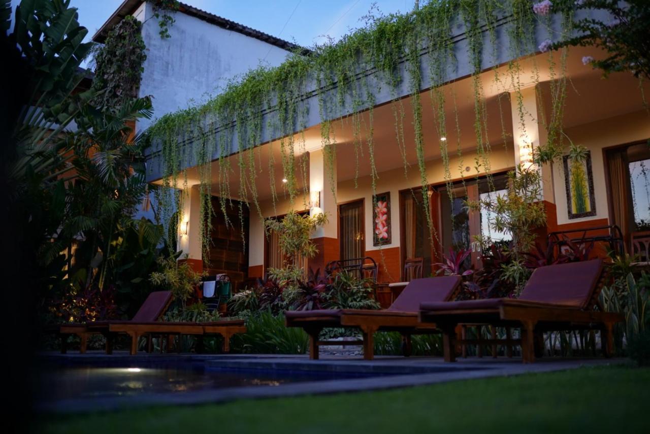 Gong Vanka Guest House Canggu Exterior photo