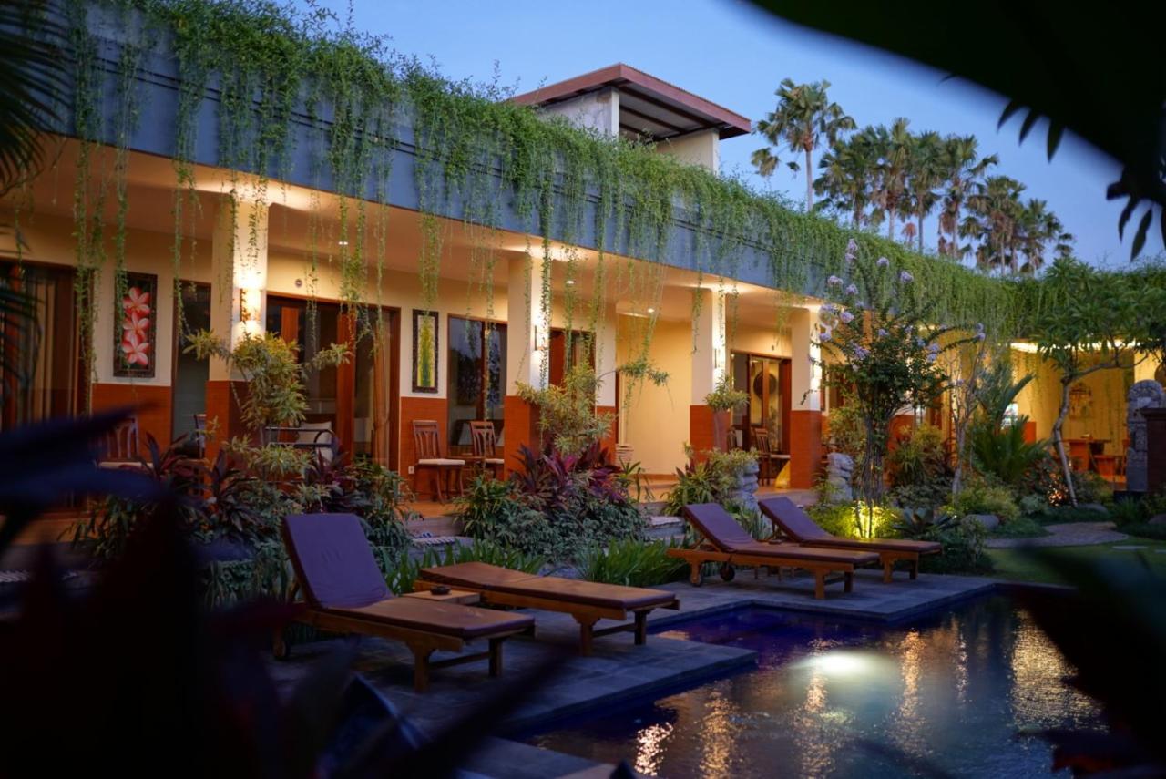 Gong Vanka Guest House Canggu Exterior photo