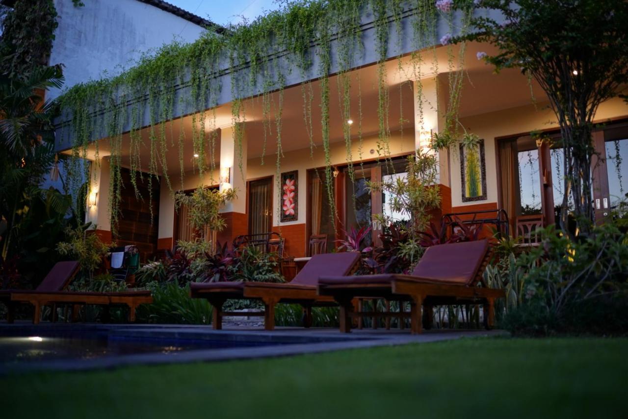Gong Vanka Guest House Canggu Exterior photo
